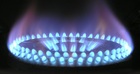Bonus gas anche per gli over 75, prezzi ridotti nel Decreto Aiuti bis: cosa cambia 