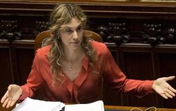 Scuola, rinnovo contratto e aumento stipendi. Ecco le novità sul bonus docenti