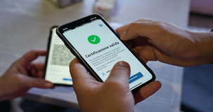 Green Pass, la durata scende a 6 mesi: tra le novità anche mascherine FFP2 obbligatorie sui mezzi pubblici