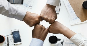 Società di persone: l'accertamento con adesione definisce anche la posizione dei soci