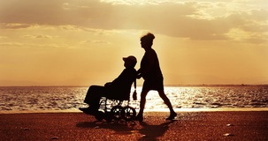 Fondo caregiver, 22 milioni in arrivo per agevolazioni a chi assiste disabili