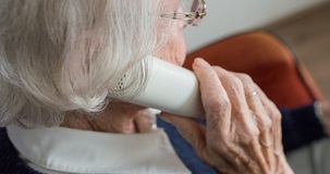 Modello 730/2022: detrazione per spese di assistenza ad anziani e disabili e deduzioni per colf e badanti 