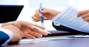Statali, bonus 80 euro salvo. Ecco gli aumenti del nuovo contratto