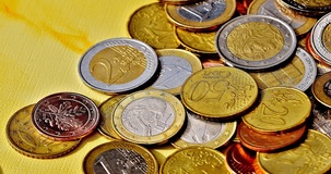 Crediti commerciali: perdite e svalutazioni 