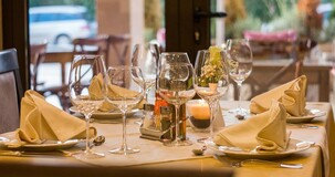 L'IVA e il contributo energia nel conto del ristorante