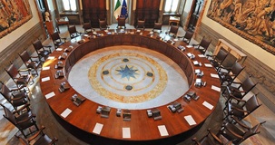 Decreto Aiuti ter, le novità nel testo in Gazzetta Ufficiale: bonus da 150 euro e nuovi crediti per le imprese