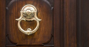 Porta blindata, l'installazione rientra nella detrazione e dà diritto al bonus mobili?