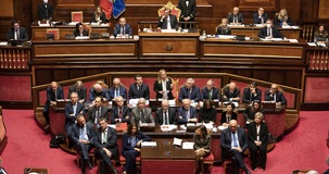 Famiglie, dall'assegno unico potenziato al quoziente familiare: le novità del Governo Meloni