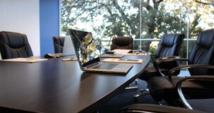 Studio associato: senza scorporo dei compensi è dovuta l'IRAP anche per l'attività di sindaco