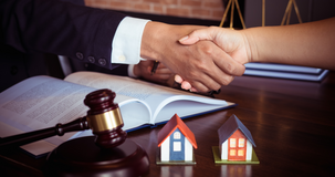 Atti di trasferimento immobiliare: al notaio non spetta chiedere il rimborso dell'imposta di registro