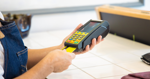 Carta risparmio spesa 2023: istruzioni INPS sul ritiro della postepay 