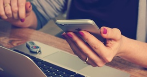 Cedolare secca 2024, Airbnb applicherà la ritenuta sugli affitti: cosa cambia per gli host