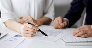 Ok all'accertamento presuntivo sulla base di percentuali di ricarico desunte da altre annualità