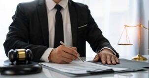 Registrazione ed enunciazione in atto di atti non registrati: l'ipotesi del caso d'uso