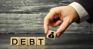 Solo con l'accettazione dell'eredità l'erede risponde dei debiti fiscali del de cuius 