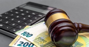 Accertamento bancario: è obbligo del giudice verificare la prova analitica offerta dal contribuente 