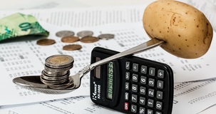 Redditometro, si riparte: come funzionano i nuovi controlli del Fisco