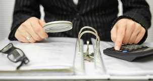 Sospensione feriale, i controlli del Fisco proseguono in caso di urgenza. Più tempo per pagare