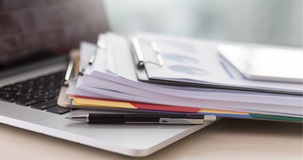 Legittimità della notifica agli ex soci di società estinte di avvisi, cartelle e atti di intimazione 