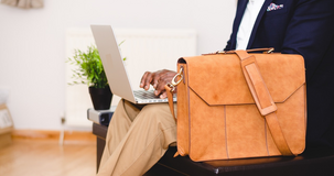 Lavoro pubblico in Italia da parte del dipendente francese tassato in Italia