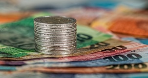 Pensioni minime, nuovo aumento nel 2025? Governo al lavoro sugli assegni più bassi