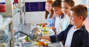 Legge di Bilancio 2025: arriva il bonus per la mensa scolastica