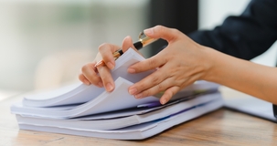 Sospensione scadenze contributive del professionista in malattia: interviene la Ministra del Lavoro