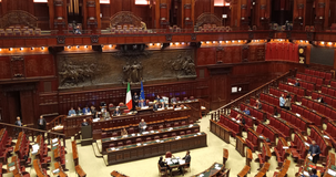 L'occupazione femminile cresce, ma la parità di genere resta una promessa