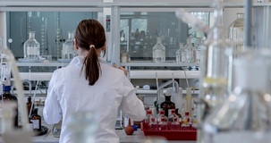 Come diventare farmacista? Laurea ed esame di Stato