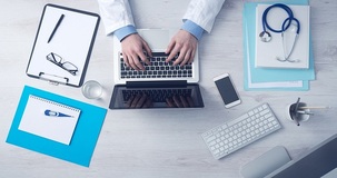 Fattura elettronica, esonero anche per le prestazioni sanitarie fuori dal Sistema TS