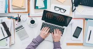 Regime forfettario, si può fatturare all'ex datore di lavoro?