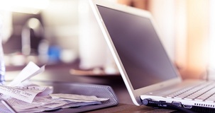 Scontrino elettronico obbligatorio anche per i forfettari 