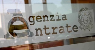 Consultazione fatture, marcia indietro delle Entrate sui controlli per mancata adesione
