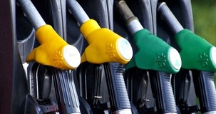 Legge di Bilancio 2020, rischio aumento accise sul gasolio: perché si pagano? 