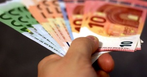 Conto corrente: controlli e sanzioni sui prelievi di contante