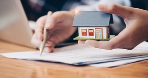 Bonus facciate, come pagare? Bonifico parlante non sempre obbligatorio