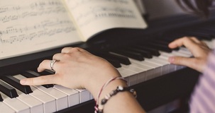 Bonus musica 2020, contributo fino a 200 euro per famiglie con ISEE entro i 30.000 euro