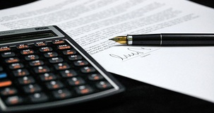 È autonomamente impugnabile l'invito al pagamento del contributo unificato