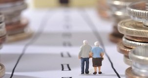 Riforma pensioni 2021, blocco rivalutazioni, Ape Social e Opzione Donna: novità Legge di Bilancio