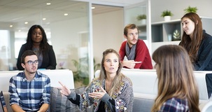 Gender Tax, cos'è e come funziona la tassazione differenziata per genere 