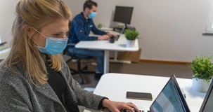 Anche senza vaccino Covid sì alla copertura INAIL per i lavoratori contagiati