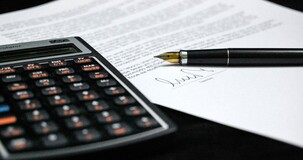 C'è rischio di evasione se le fatture presentate in banca differiscono da quelle registrate in contabilità