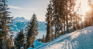 Ristori turismo, alla filiera Neve 700 milioni: contributi anche per scuole e maestri di sci 