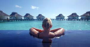 Esonero contributi commercio, turismo e terme nel decreto Sostegni bis: fino al 31 dicembre 2021