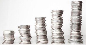 Quattordicesima pensionati 2022: quando arriva? Dall'INPS requisiti di reddito e importi