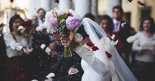 Bonus matrimonio, bocciato per gli sposi, approvato per le imprese: in arrivo contributi a fondo perduto