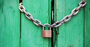 Fondo perduto per il periodo di chiusura dell'attività: novità sui requisiti nel DL Sostegni bis 
