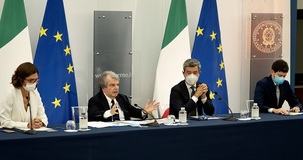 Green Pass, al via l'estensione dell'obbligo anche per i dipendenti pubblici