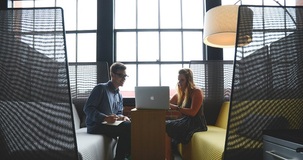 Fondo perduto per le start up, quando arriva? Decreto pronto, ma mancano le istruzioni AdE 