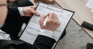Niente evasione se la distruzione dei beni è attestata dal formulario rifiuti